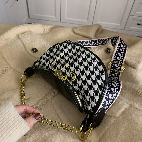 Moderna sieviešu soma ar garu rokturi un metāla ķēdīti