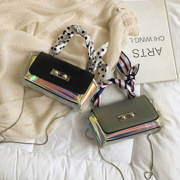 Sieviešu moderna mini tērzēšana ar metāla rokturi