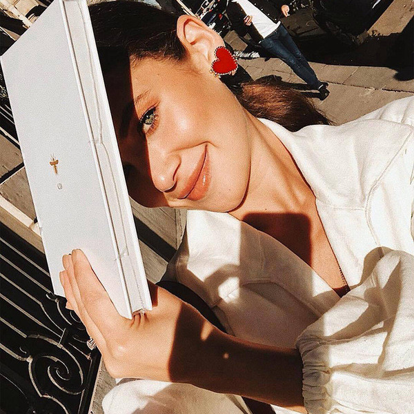 Mūsdienīgi sieviešu auskari sirds formā ar lielu akmeni