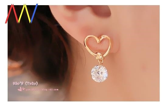 Mūsdienīgi sieviešu auskari sirds formā ar piekārtu akmeni