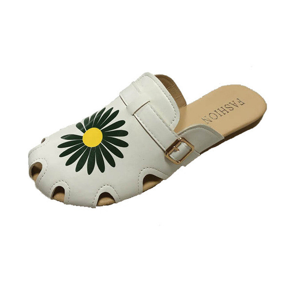 Sieviešu ādas čības ar izšuvumu