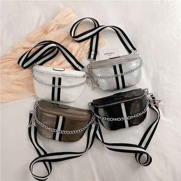 Sieviešu ikdienas soma no eko ādas ar rāvējslēdzēju un metāla elementu