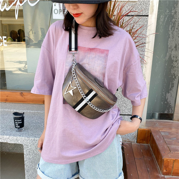 Sieviešu ikdienas soma no eko ādas ar rāvējslēdzēju un metāla elementu