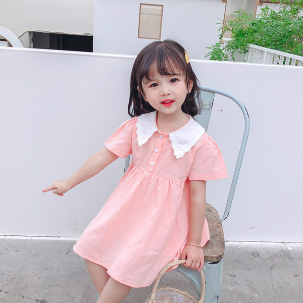 Ikdienas bērnu kleita ar īsām piedurknēm un pogām