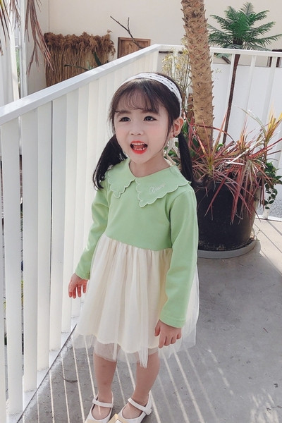 Ikdienas bērnu kleita ar tilla un garām piedurknēm