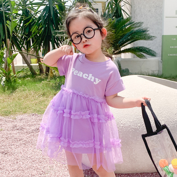 Ikdienas bērnu kleita ar tillu un uzrakstu