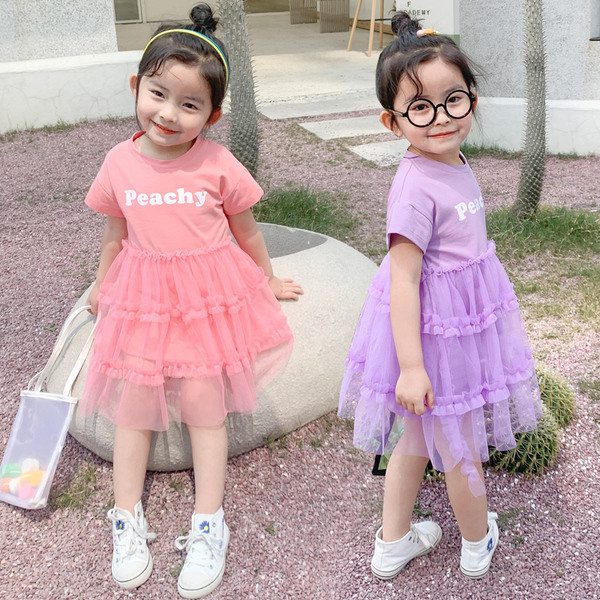 Ikdienas bērnu kleita ar tillu un uzrakstu