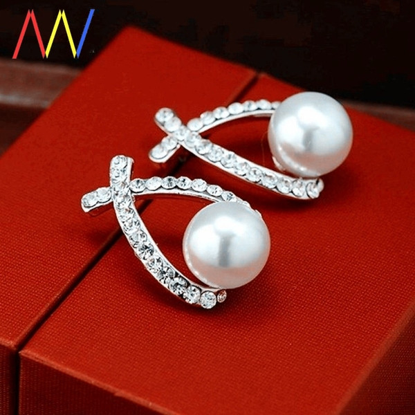 Eleganti sieviešu auskari ar akmeņiem un pērlēm