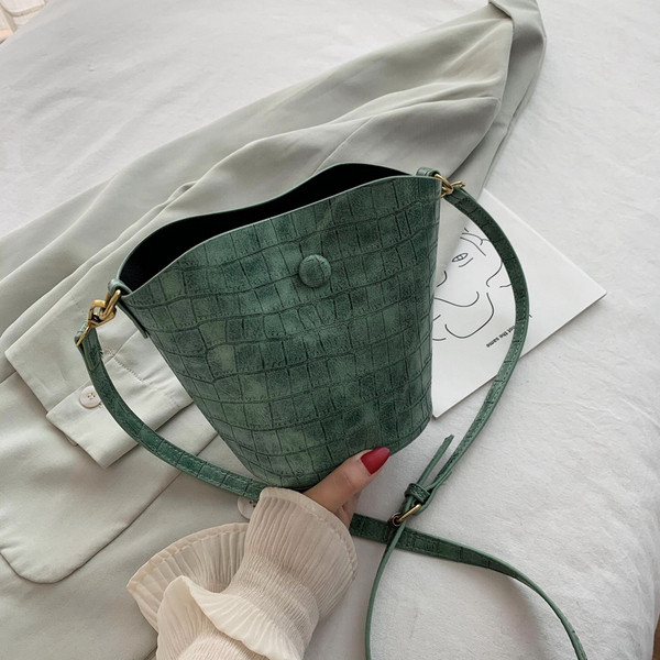 Stilīgs rokassomas vienkāršs modelis