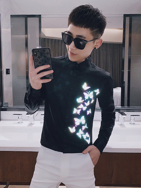 Pašreizējais vīriešu krekls ar garām piedurknēm un tauriņiem