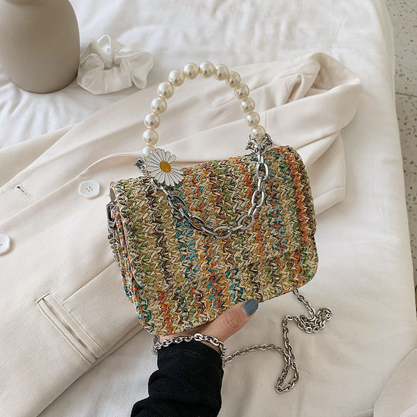 Stilīga sieviešu kvadrātveida soma ar dekoratīvām pērlēm