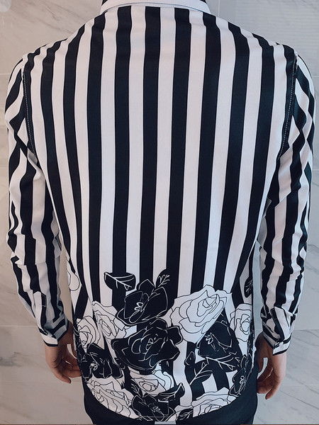 Moderns vīriešu svītrains krekls ar garām piedurknēm un apdruku