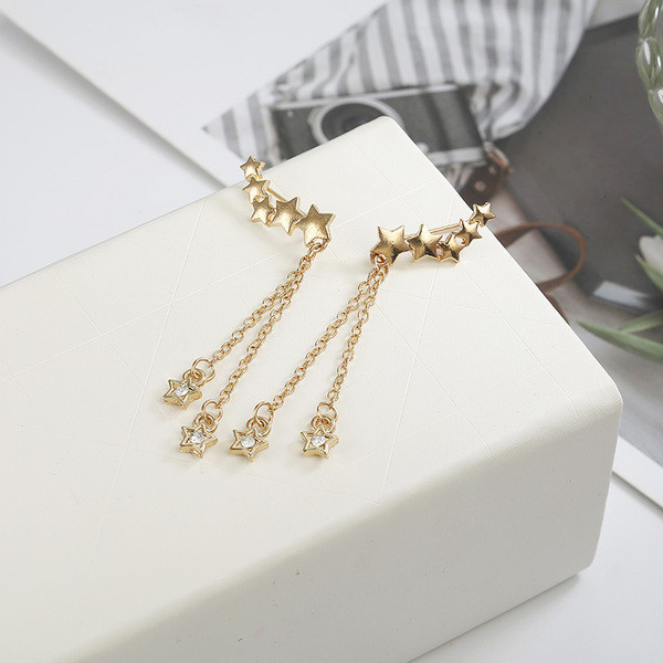 Moderni sieviešu karājoši auskari ar zvaigznēm