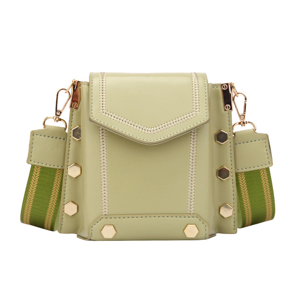 Aktuális női táska tiszta ökobőr modellből