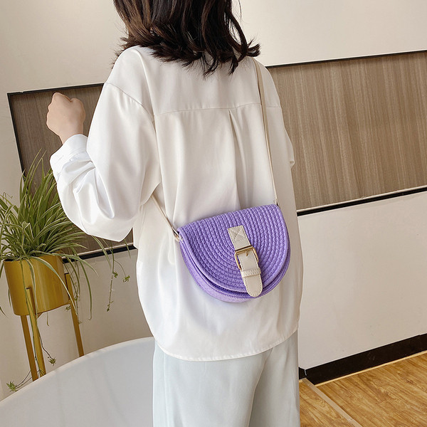 Modern női kerek táska hosszú füllel