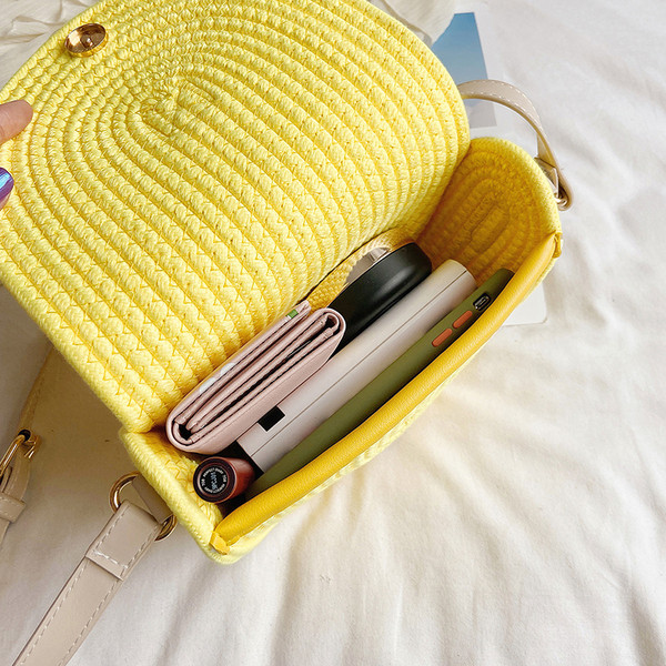 Modern női kerek táska hosszú füllel