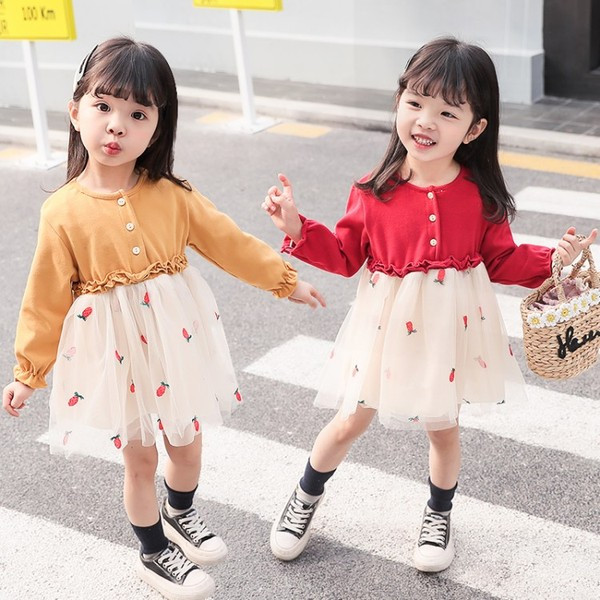 Tavaszi-őszi gyerekruha tüllel és gombokkal