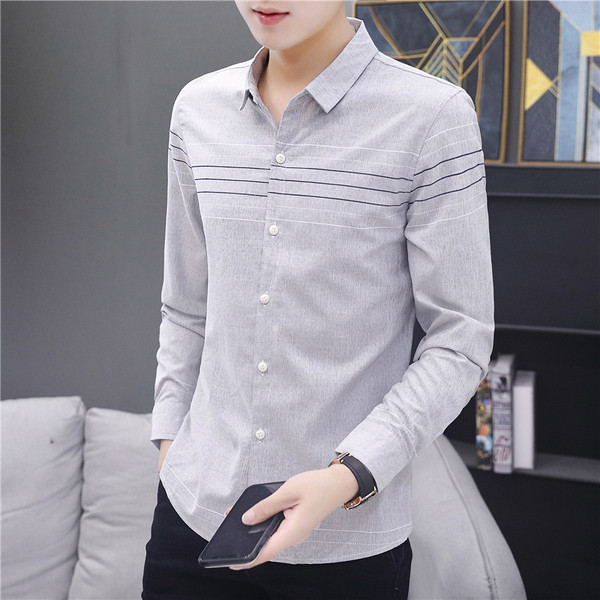 Aktuális férfi ing klasszikus gallérral és hosszú ujjal