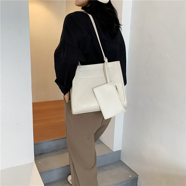 Jelenlegi női táska sima modell