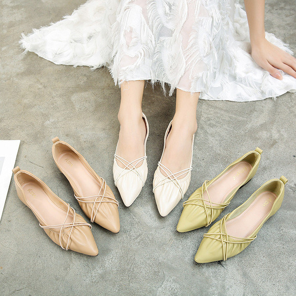 Eko bőr hegyes modellből készült alkalmi női cipő