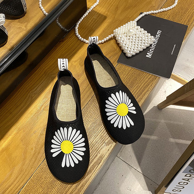Casual γυναικεία παπούτσια με απλικέ