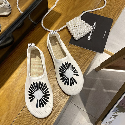 Casual γυναικεία παπούτσια με απλικέ