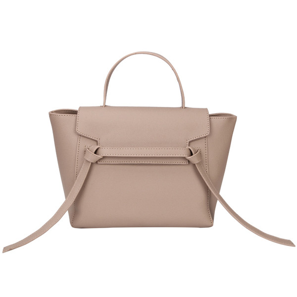 Női aktuális szögletes táska sima modell