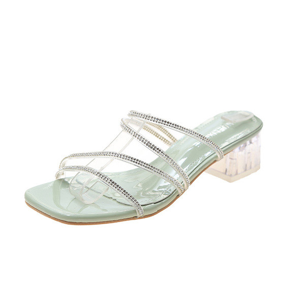 Női szandál négyzet alakú átlátszó sarokkal