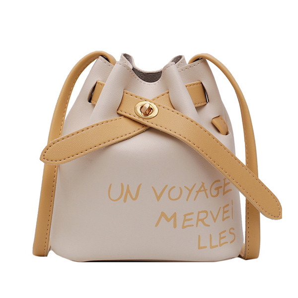 Női korszerű válltáska felirattal