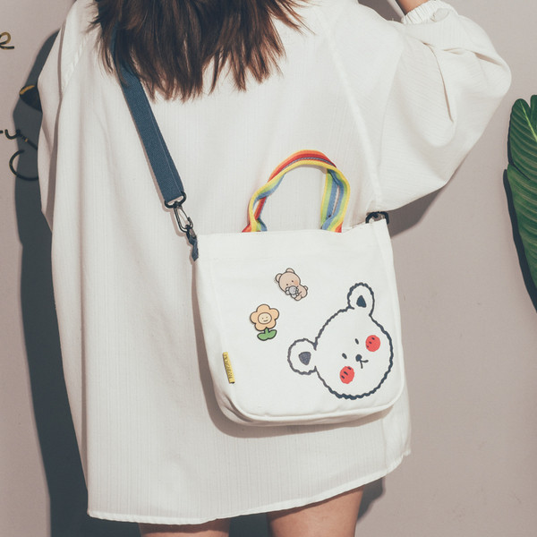 Naiste igapäevase koti lai mudel õlale