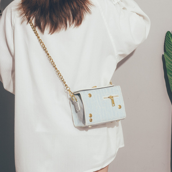 Modern női négyzet alakú mini válltáska