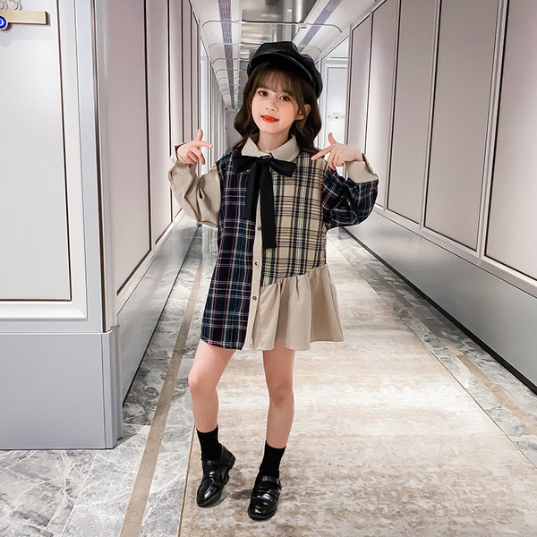 Kéttónusú kockás gyerekruha gallérral, szalaggal