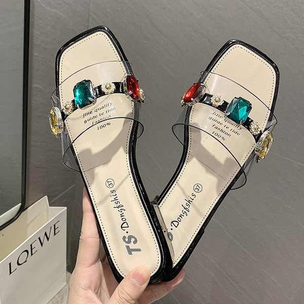 Női papucs szilikon pánttal és színes kövekkel