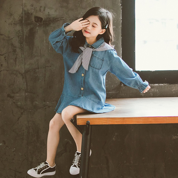 Laste pikkade varrukatega teksakleit