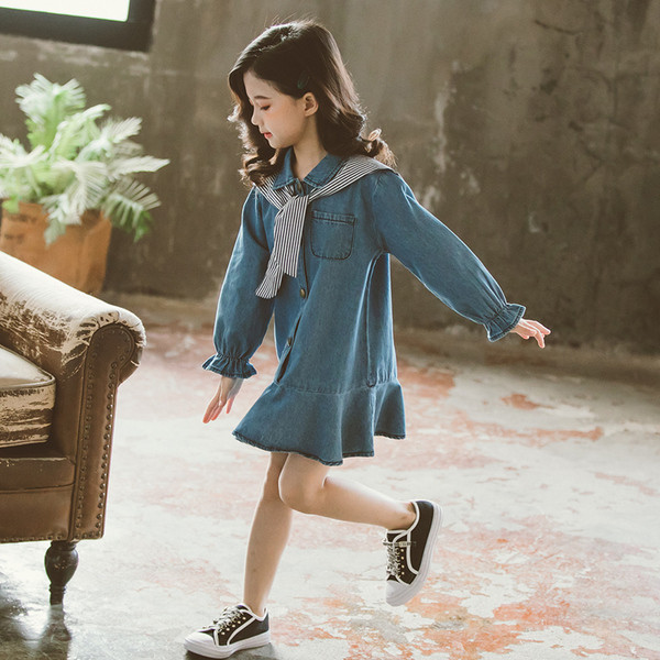 Laste pikkade varrukatega teksakleit