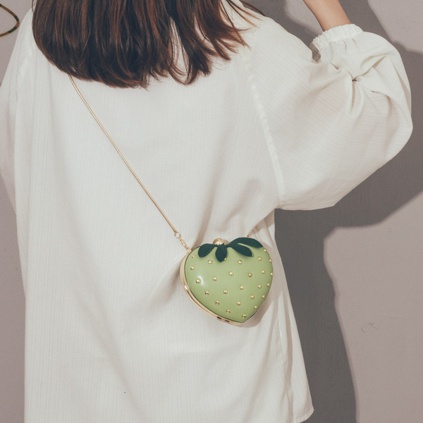 Női aktuális mini táska hosszú fogantyúval