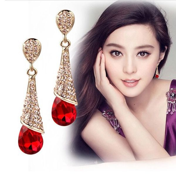 Elegáns női arany fülbevaló színes kővel