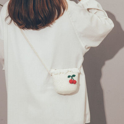 Modern női mini kötött táska csipkével