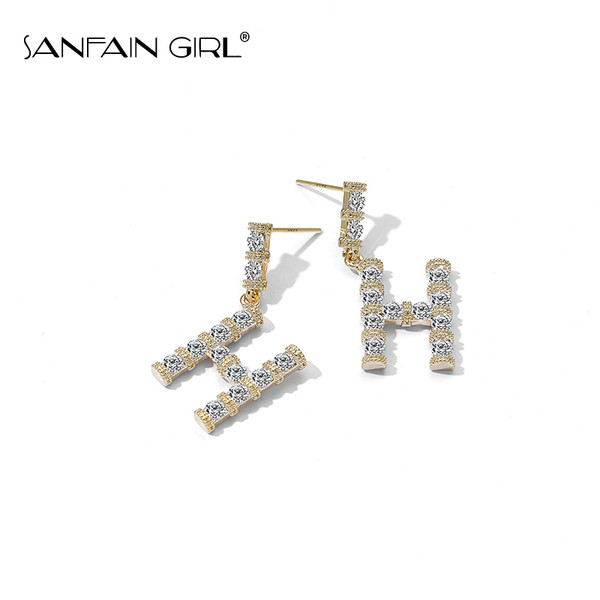 Modern női fülbevaló kövekkel díszített levél formájú