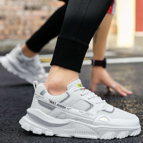 Férfi necces tornacipő fűzővel