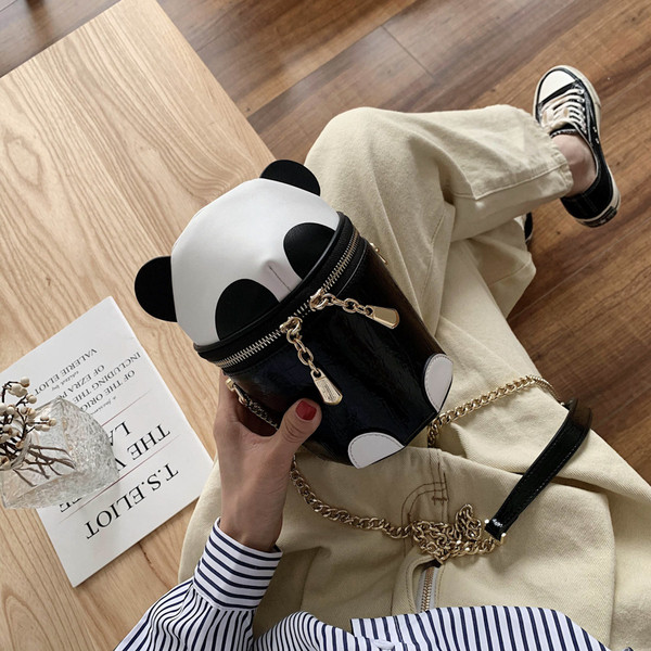 Aktuális női táska eko bőrből, cipzárral