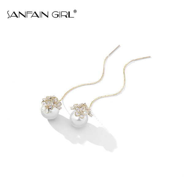 Elegáns női lógó fülbevaló hosszú lánccal és gyöngyházzal