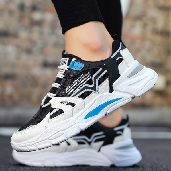 Feliratos, magas talpú, légáteresztő férfi tornacipő