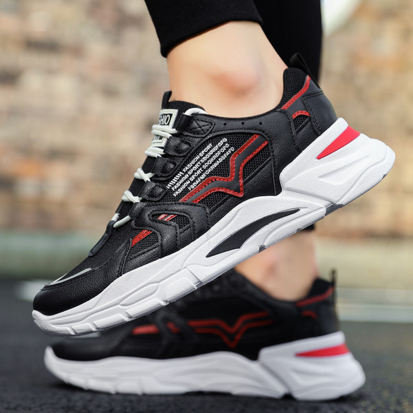 Feliratos, magas talpú, légáteresztő férfi tornacipő