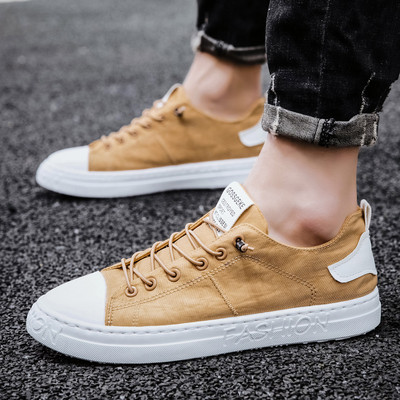 Új modell férfi tornacipő emblémával