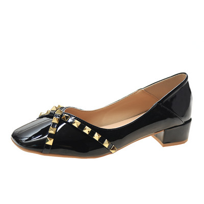 Női alkalmi cipő eko bőrből, fém lyukakkal