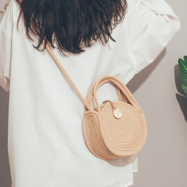 Alkalmi női kötött táska rövid és hosszú füllel