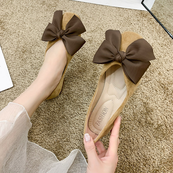 Női alkalmi cipő öko velúrból, nagy szalaggal