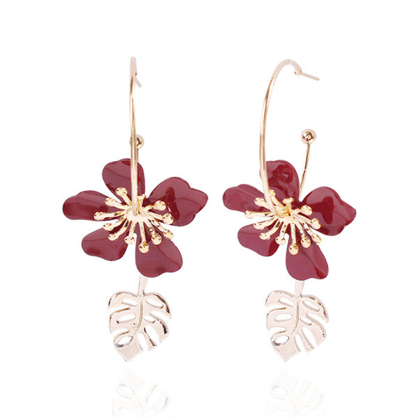 Rippuvad naiste lille ja lehega kõrvarõngad