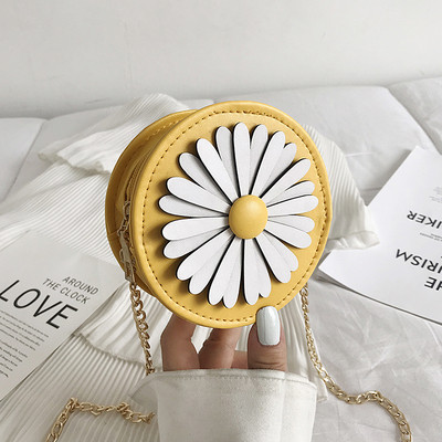 Öko bőrből készült női topikus kerek táska